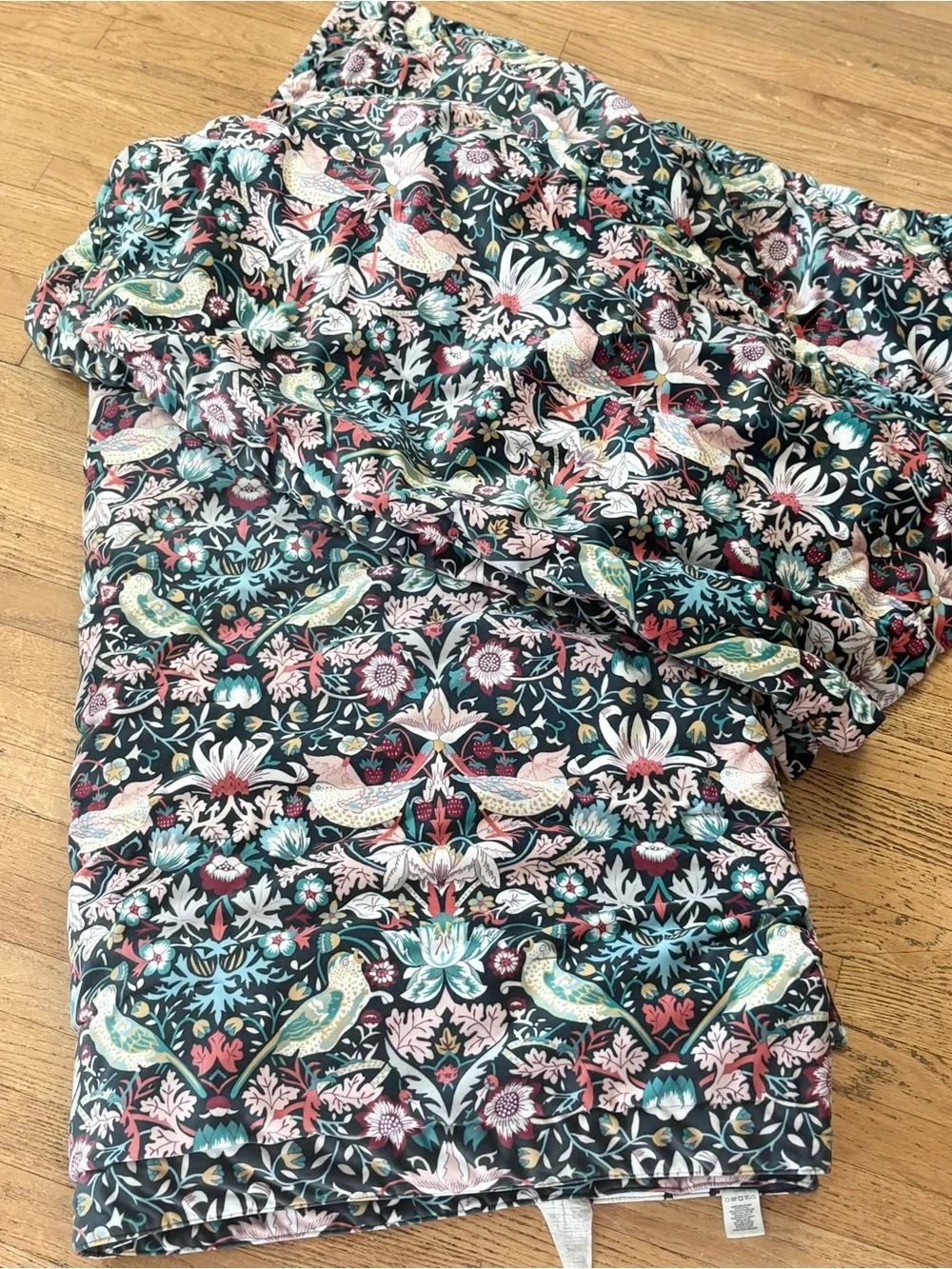 Anthropologie Strawberry Thief William Morris King Comforter & Pillow Case Set